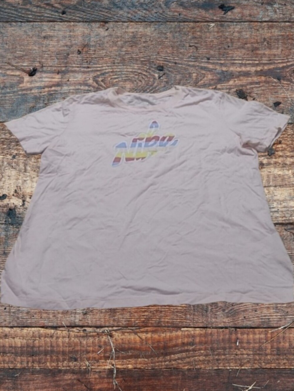 WOMEN'S NIKE TEE SHIRT